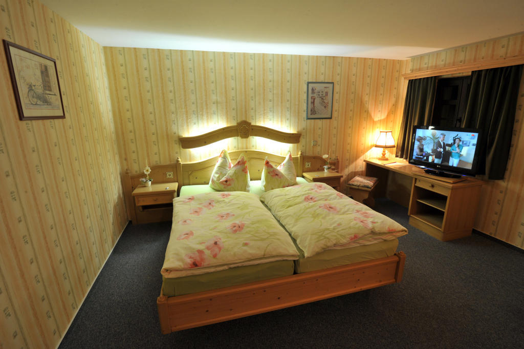 Hotel Wenzels Hof Zwethau Bilik gambar